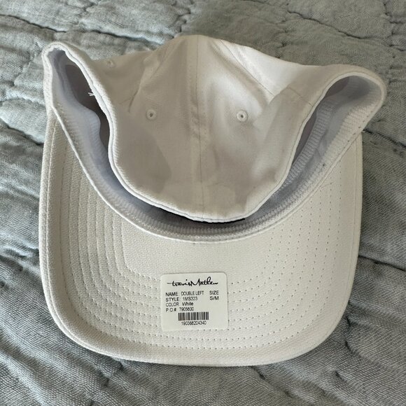 Travis Mathew Hat Flexfit S/M - Picture 2 of 2